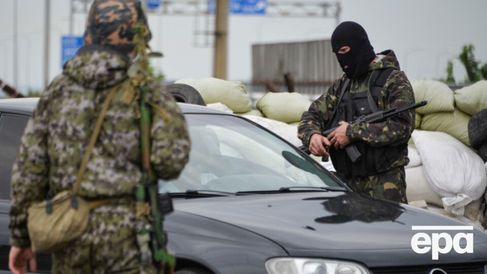 В ходе боя в районе поселка Березовое, по данным штаба АТО, погиб один боевик, шесть человек были взяты в плен