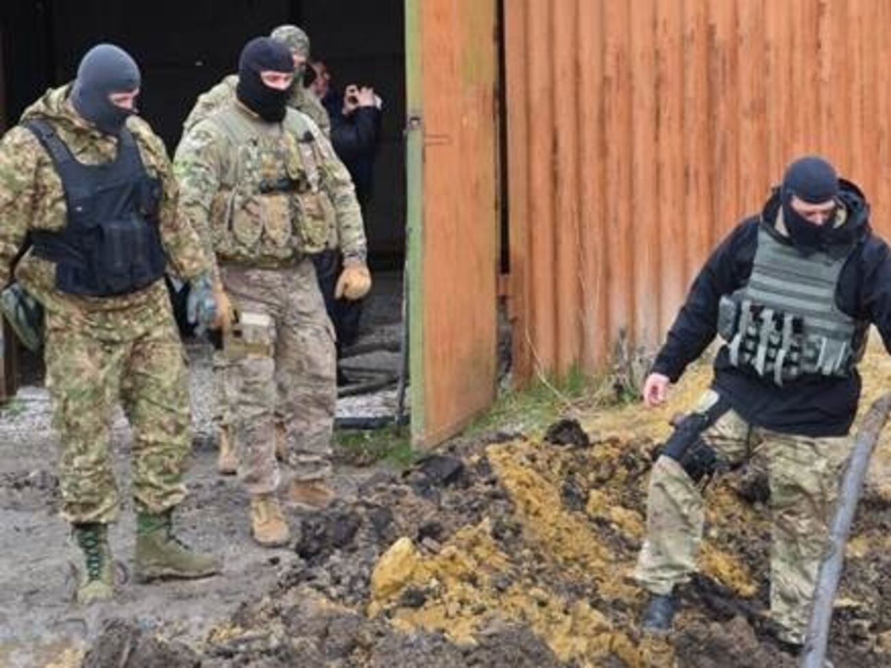 Против контрабандистов открыто уголовное дело по ч. 3 ст. 212 Уголовного кодекса Украины.