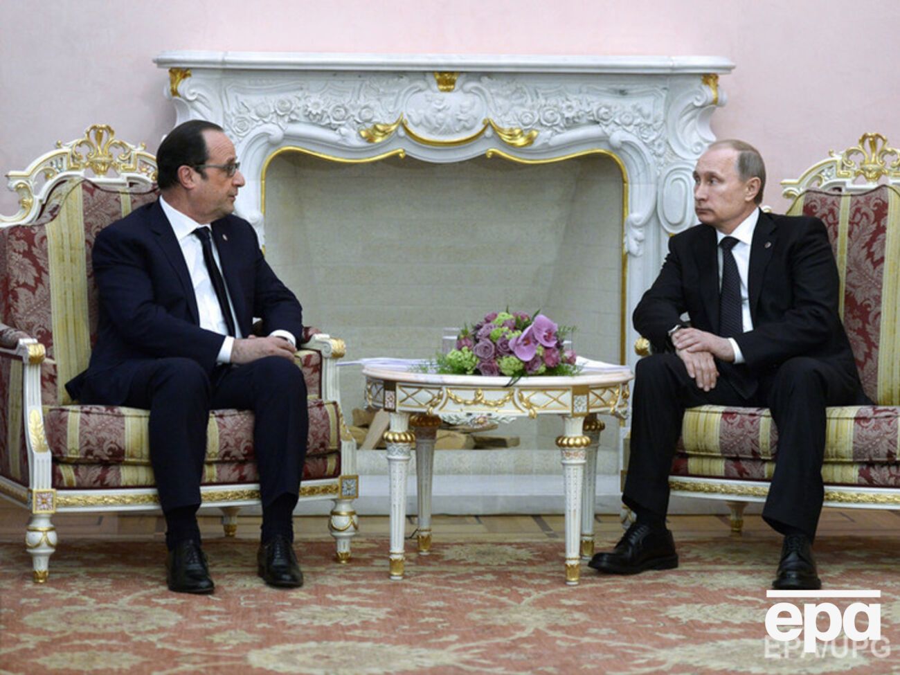 Ранее Олланд заявил, что в&nbsp;сложившейся в настоящее время ситуации поставка России вертолетоносцев "Мистраль" невозможна