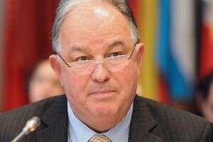 Апакан: До тех пор, пока эти вопросы не будут решены, дополнительные мониторы будут иметь незначительное влияние на способность SMM контролировать осуществление минского пакета соглашений