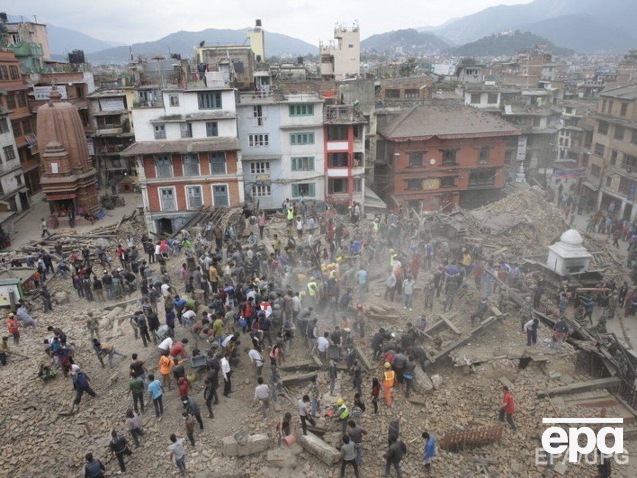 После землетрясения Непал нуждается в поставках гуманитарной помощи