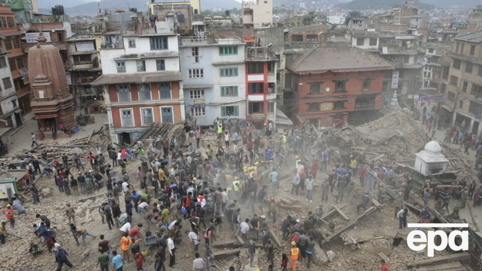 После землетрясения Непал нуждается в поставках гуманитарной помощи