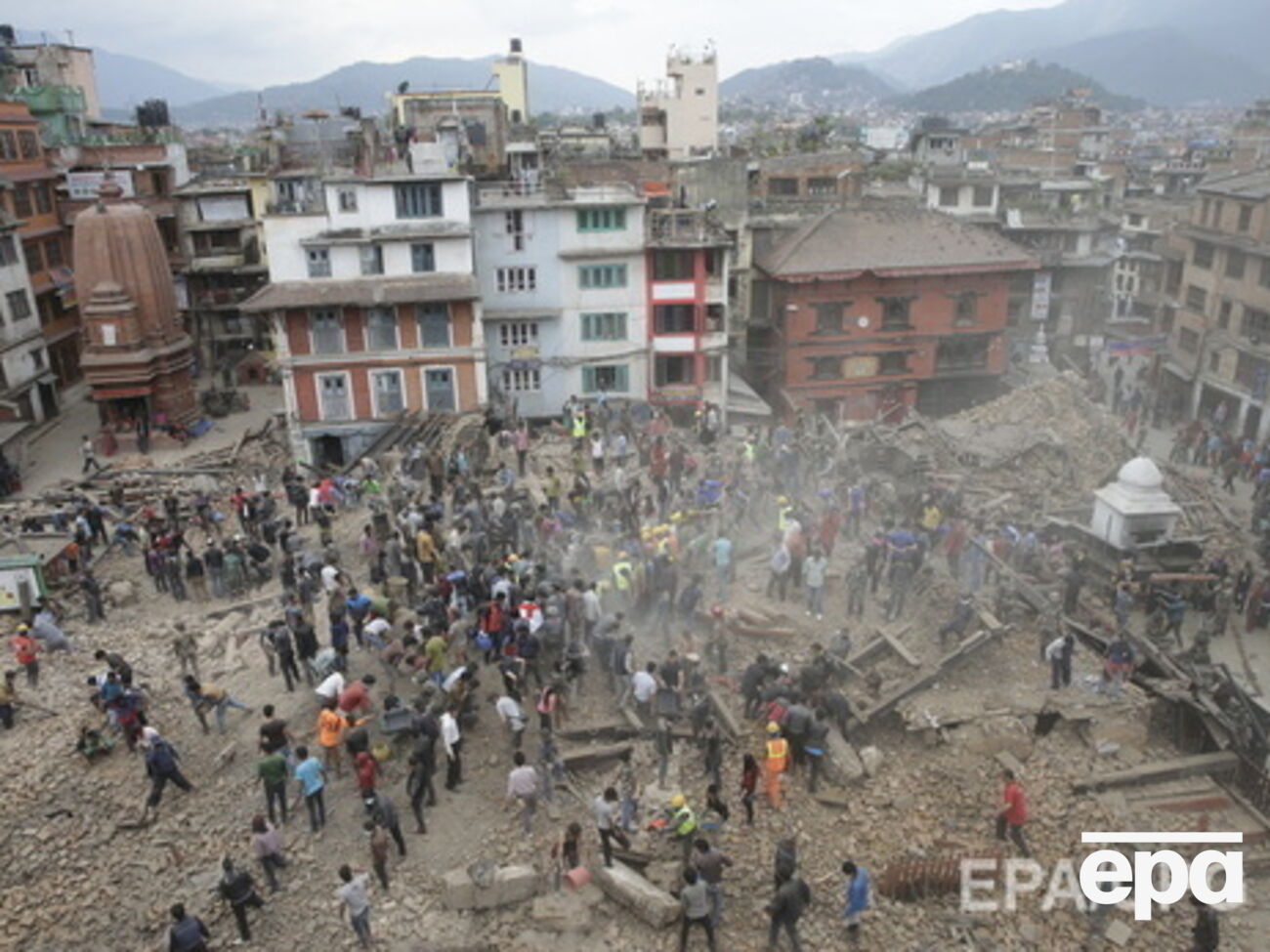 В Непале объявлен режим ЧП