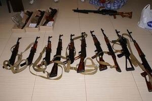 Оружие, изъятое у торговцев из Запорожья