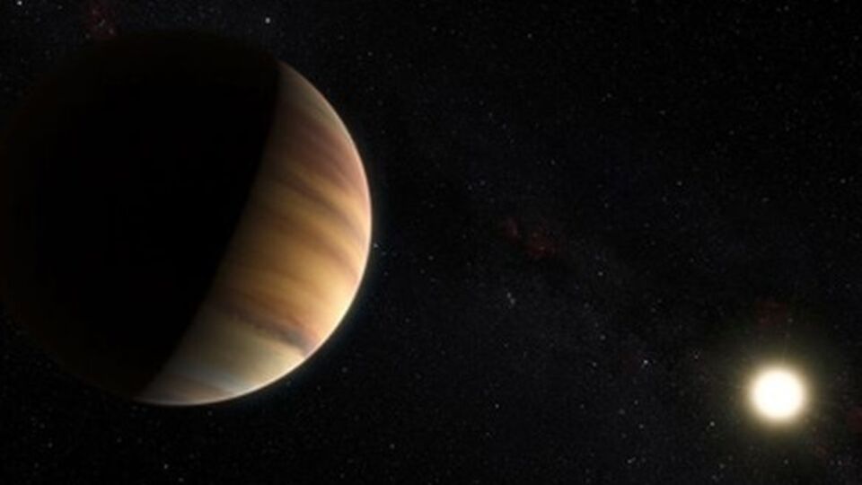 Ученые зафиксировали отраженный свет Земли