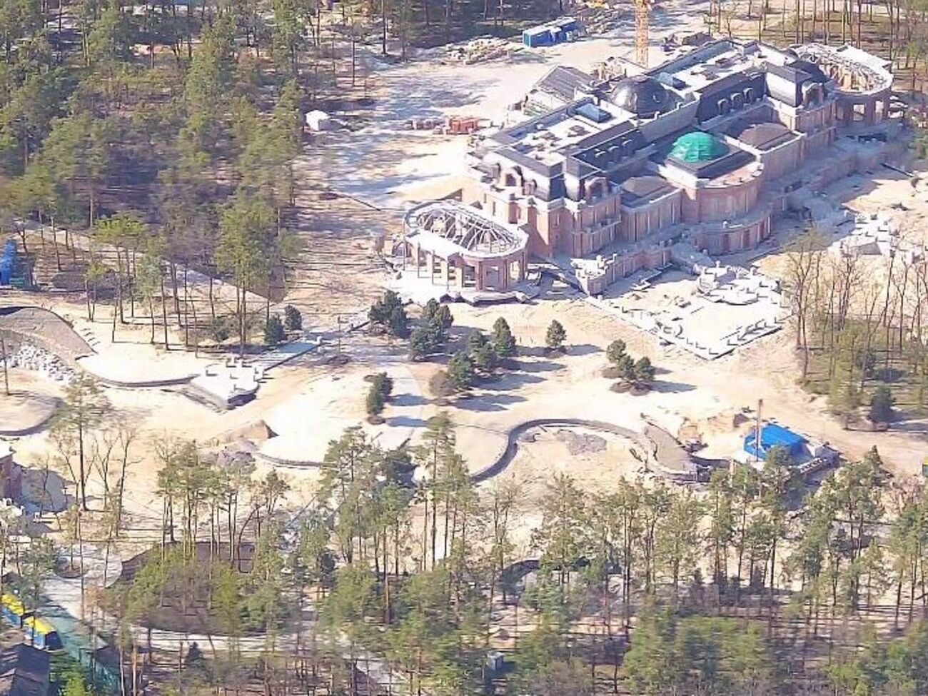 Игорь Луценко: Активисты Дорожного контроля указывают, что хозяин строящегося дворца – Ахметов