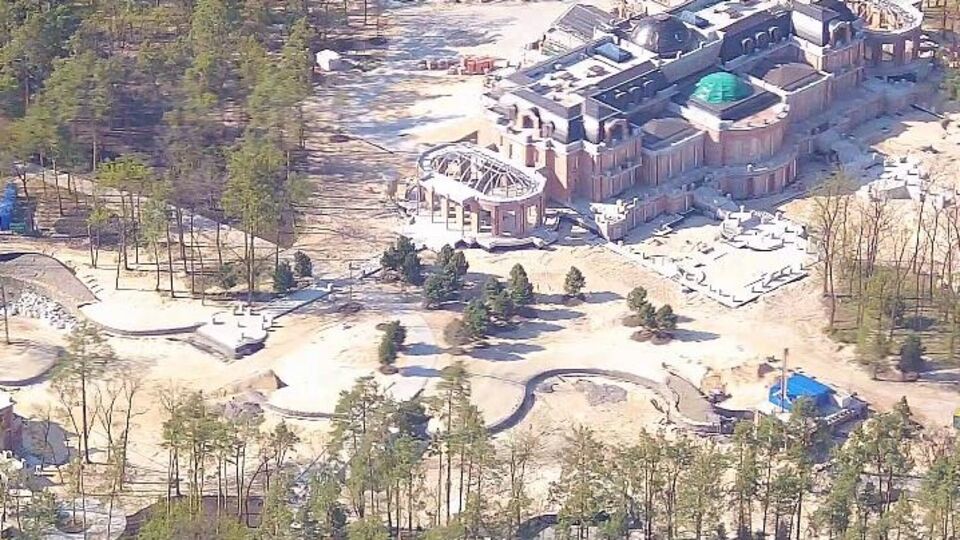 Игорь Луценко: Активисты Дорожного контроля указывают, что хозяин строящегося дворца – Ахметов