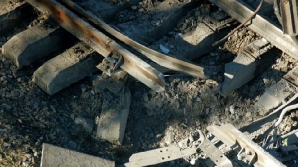 ГПУ: Расследование взрыва на железной дороге возле Попасной находится под личным контролем руководства прокуратуры Луганской области