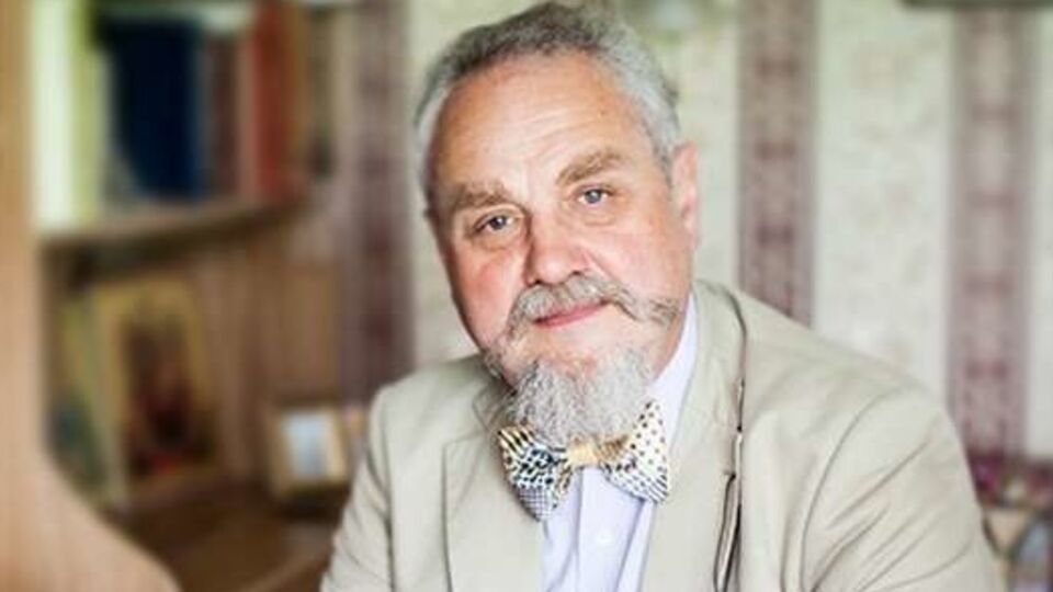 Зубов считает, что переименовывать улицы надо, но этого недостаточно