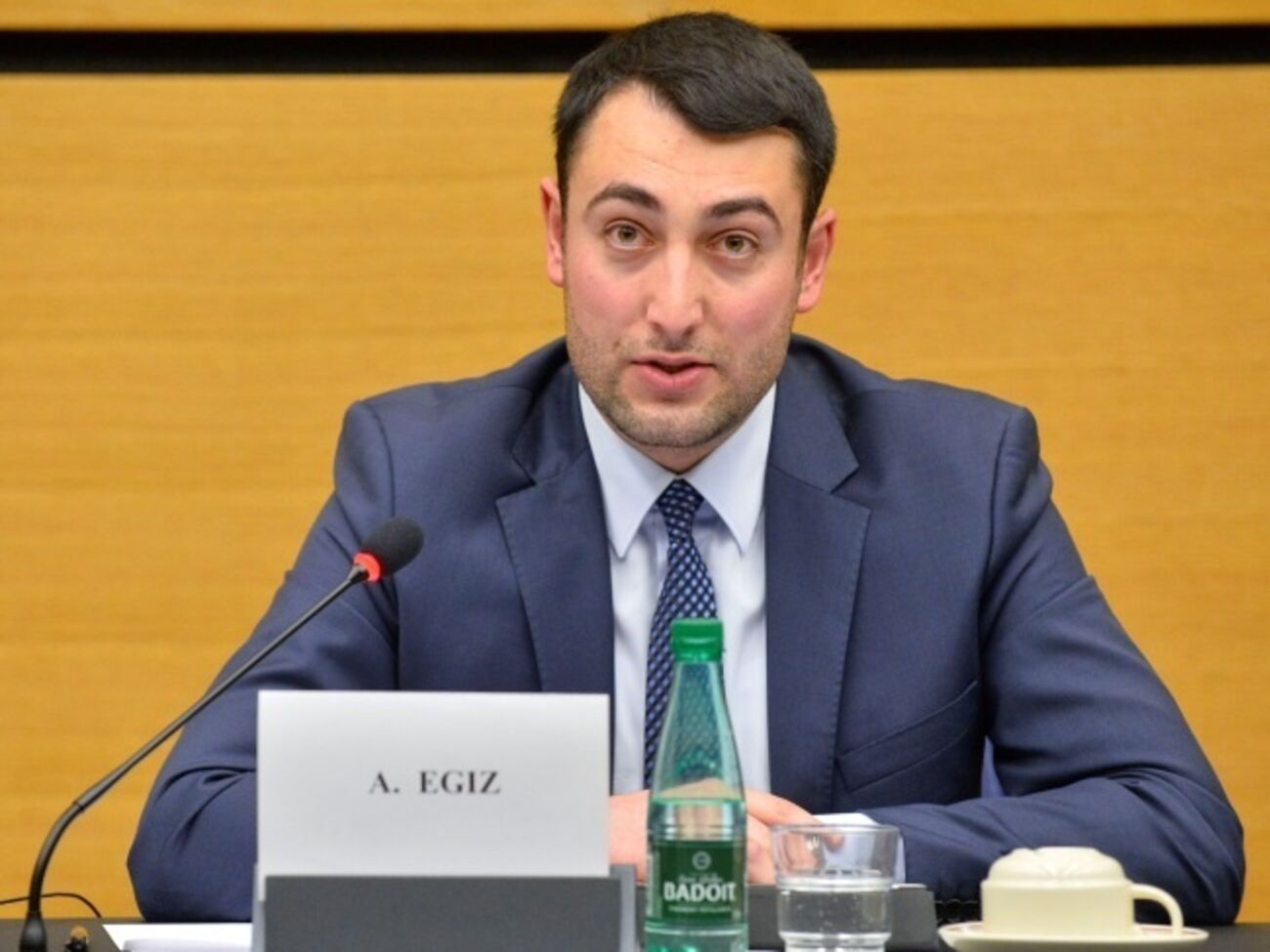 Эгиза допрашивали несколько часов