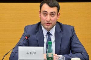 Эгиза допрашивали несколько часов