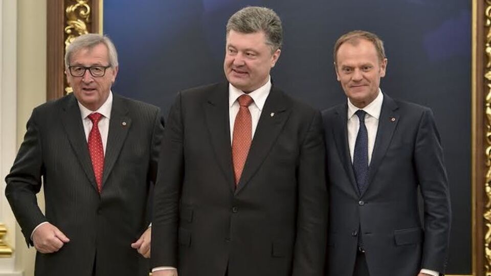 Жан-Клод Юнкер, Петр Порошенко и Дональд Туска во время саммита Украина – ЕС в Киеве