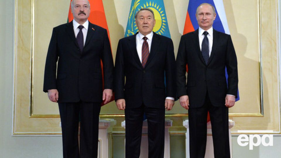 Из орбиты Кремля Лукашенко и Назарбаев выйти не готовы, считает Кузьменко