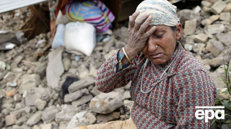 Количество жертв землетрясения увеличивается