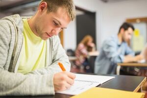 Более семи тысяч абитуриентов подписали петицию