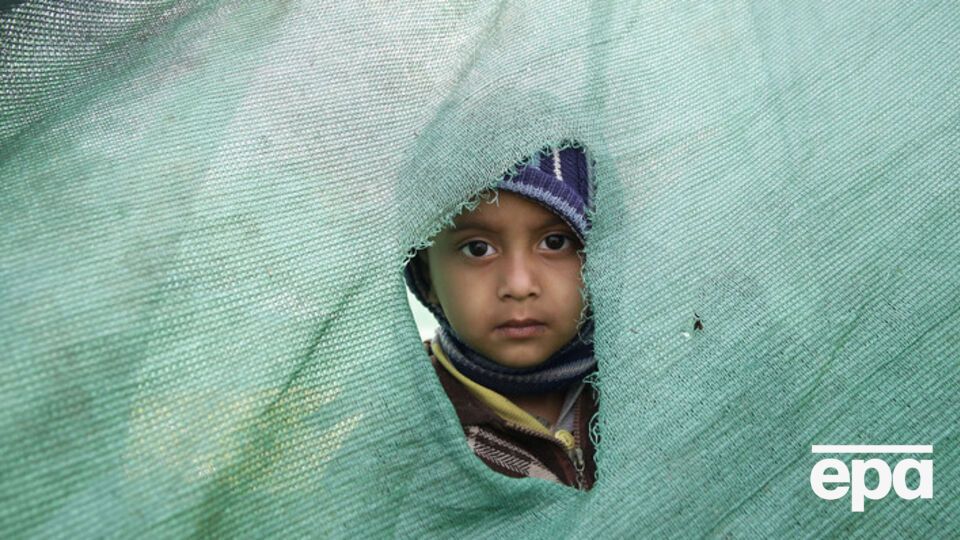 Число жертв стихии продолжает расти