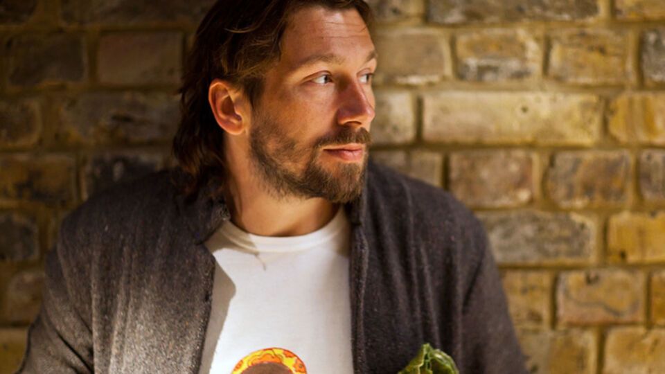 Чичваркин: Другого пути, как завоевать Мариуполь, у Путина нет