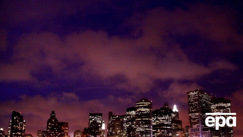 Власти решили отключать неосновное освещение