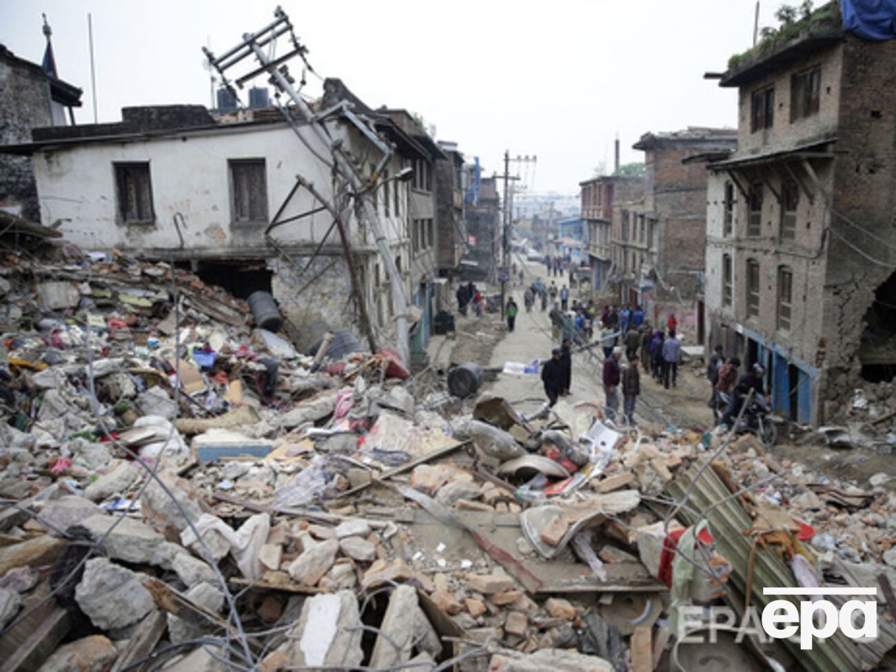 МИД: пять украинцев эвакуированы из Непала польским самолетом