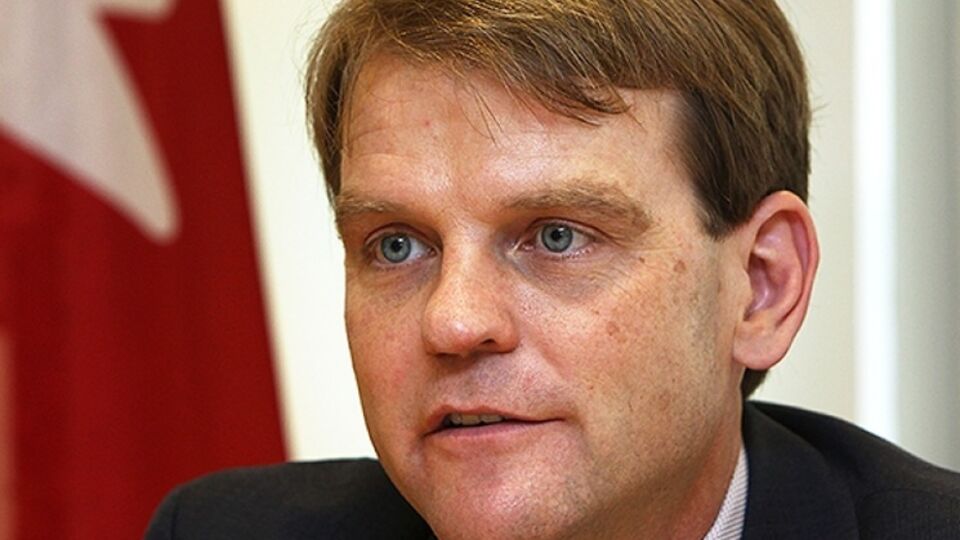 Александер выступает за продолжение санкционного давления на Кремль