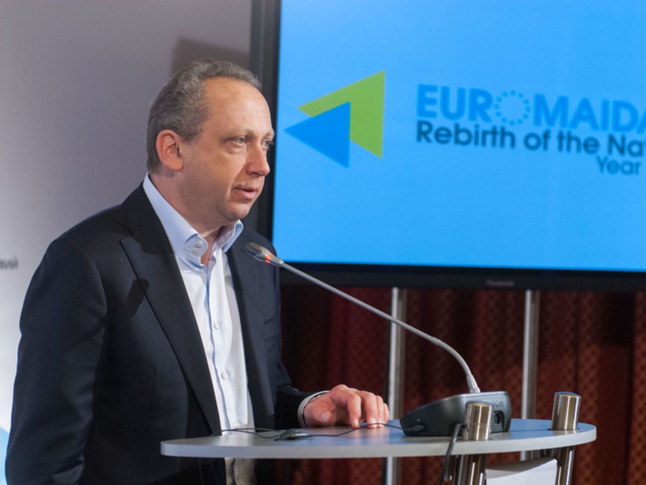 Слава Рабинович считает, что Порошенко должен правильно воспринимать критику медлительности проведения реформ