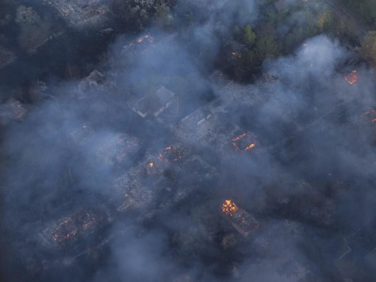 Спасатели ликвидируют пожар в "Чернобыльской пуще". Фоторепортаж