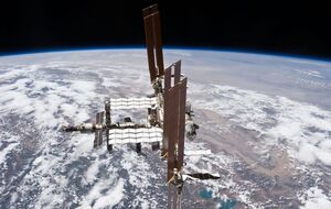 Роскосмос: Знамя Победы уже на МКС