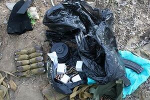 В тайниках правоохранители изъяли оружие и боеприпасы