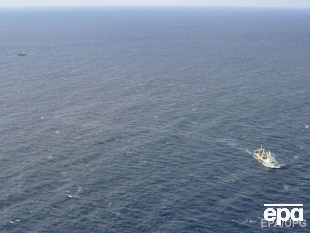 В Охотском море возобновились поиски моряков с "Дальнего Востока"