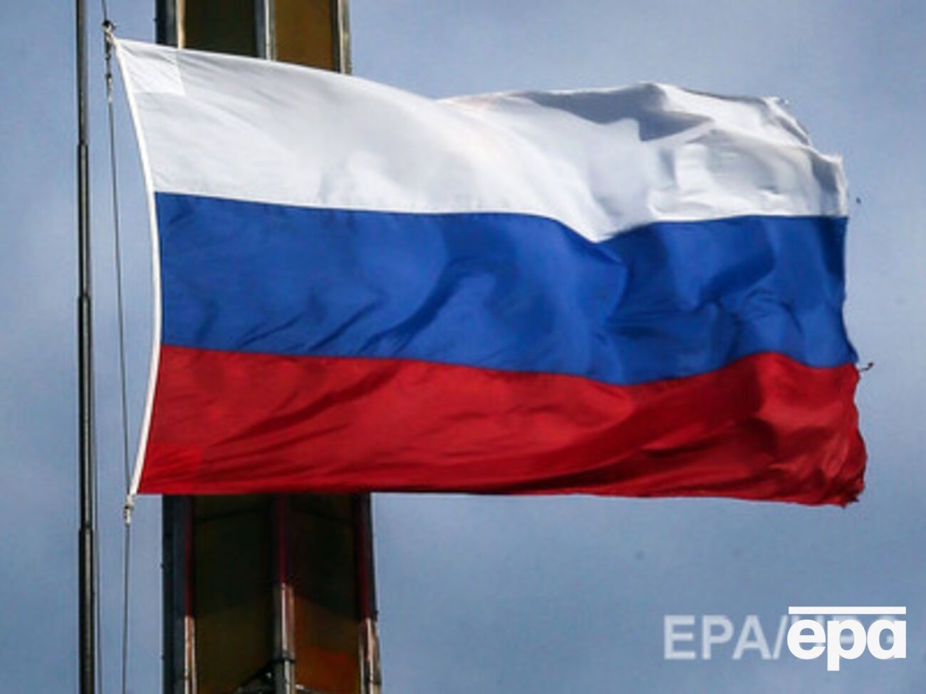 Две трети россиян считают политику Кремля "миролюбивой"