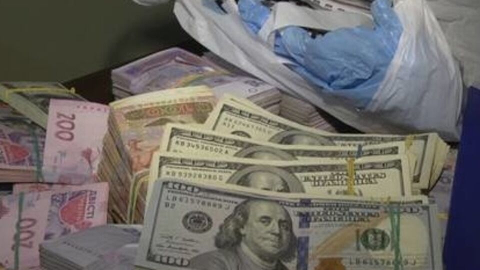 В ходе обысков милиционеры изъяли более 4 млн гривен наличными