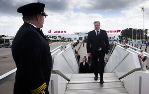 На следующей неделе Коморовский посетит Украину