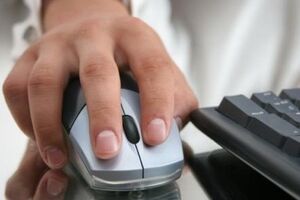 Александер: Это боты, созданные общим агентом, и комплекс доказательств четко указывает на Москву