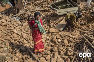 Непал продолжает "трясти"