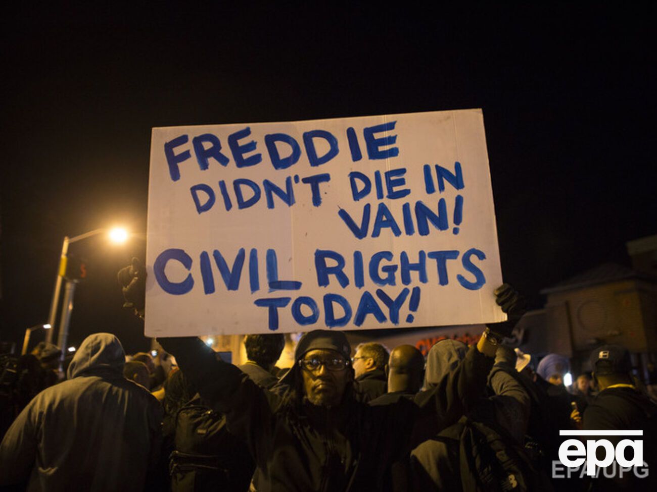 Вслед за Балтимором протесты вспыхнули в других городах США