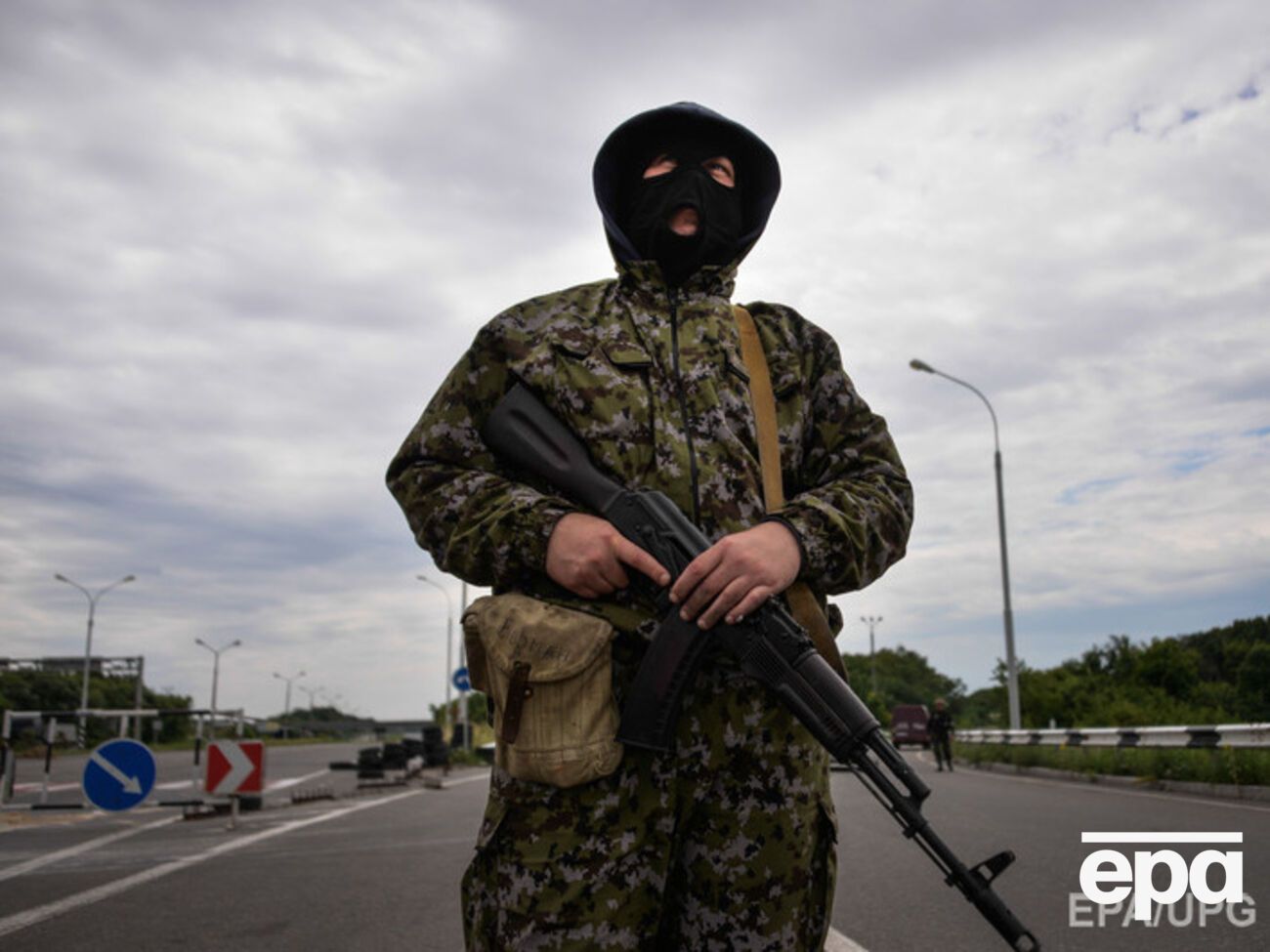 Боевики устраивают разборки между группировками