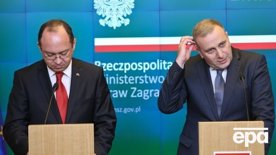 Ауреску напомнил, что как Польша, так и Румыния уже имеют хороший опыт с Украиной в рамках так называемого малого приграничного движения