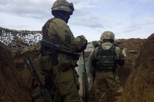 Боевики обстреливают позиции полка "Азов"