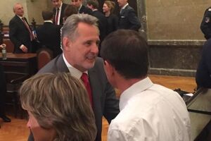 Фирташ может покидать пределы Австрии