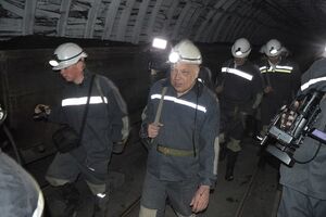 Шахтерам погасили частично задолженность по зарплате