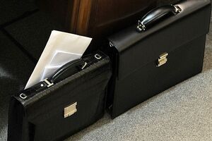 Губернаторов назначает президент Украины