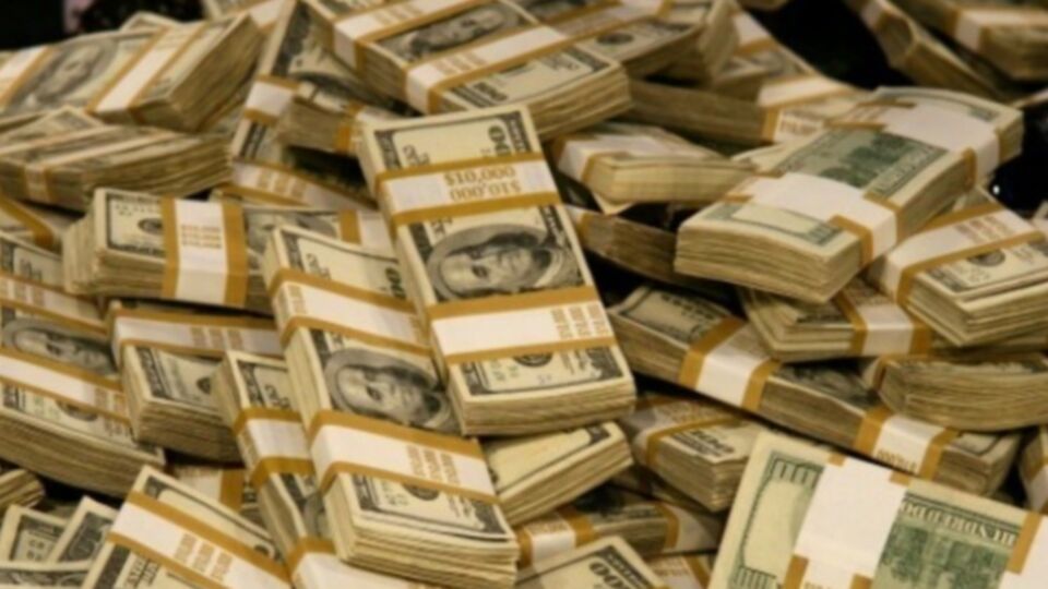 В соответствии с программой МВФ переговоры с кредиторами должны быть завершены до первого пересмотра этой программы