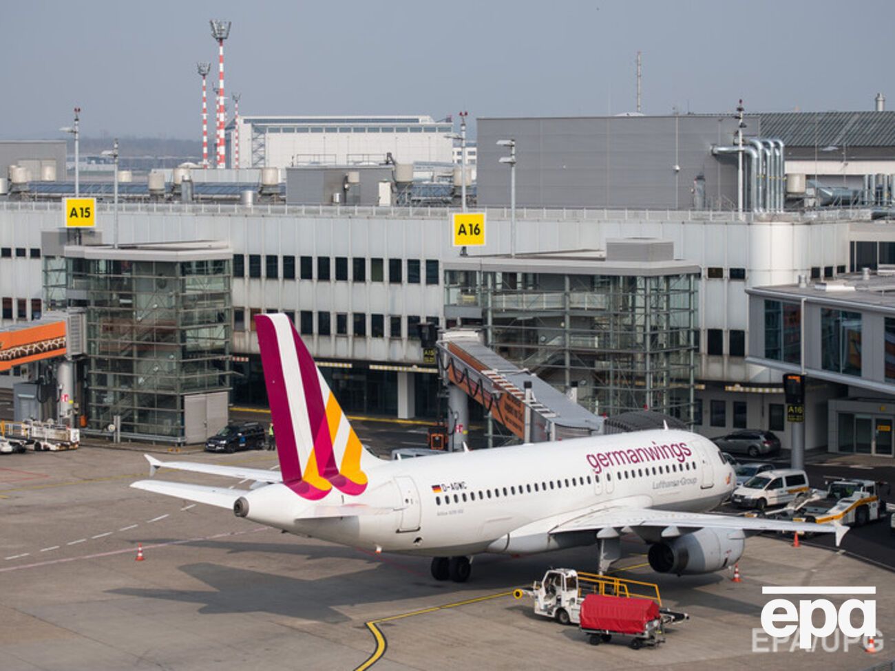 Ни один из 123 пассажиров и пяти членов экипажа не пострадал