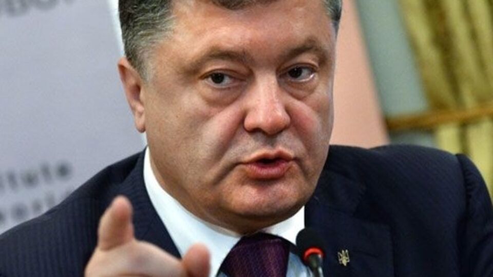 Порошенко: Мы должны обеспечить высокий уровень боеготовности украинской армии