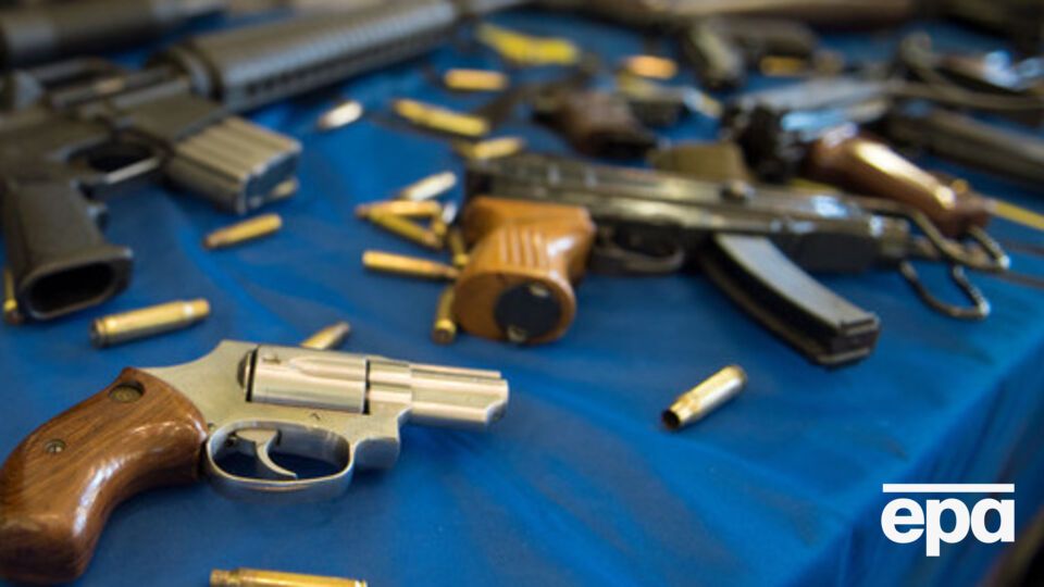 В ночном клубе милиция обнаружила оружие и боеприпасы