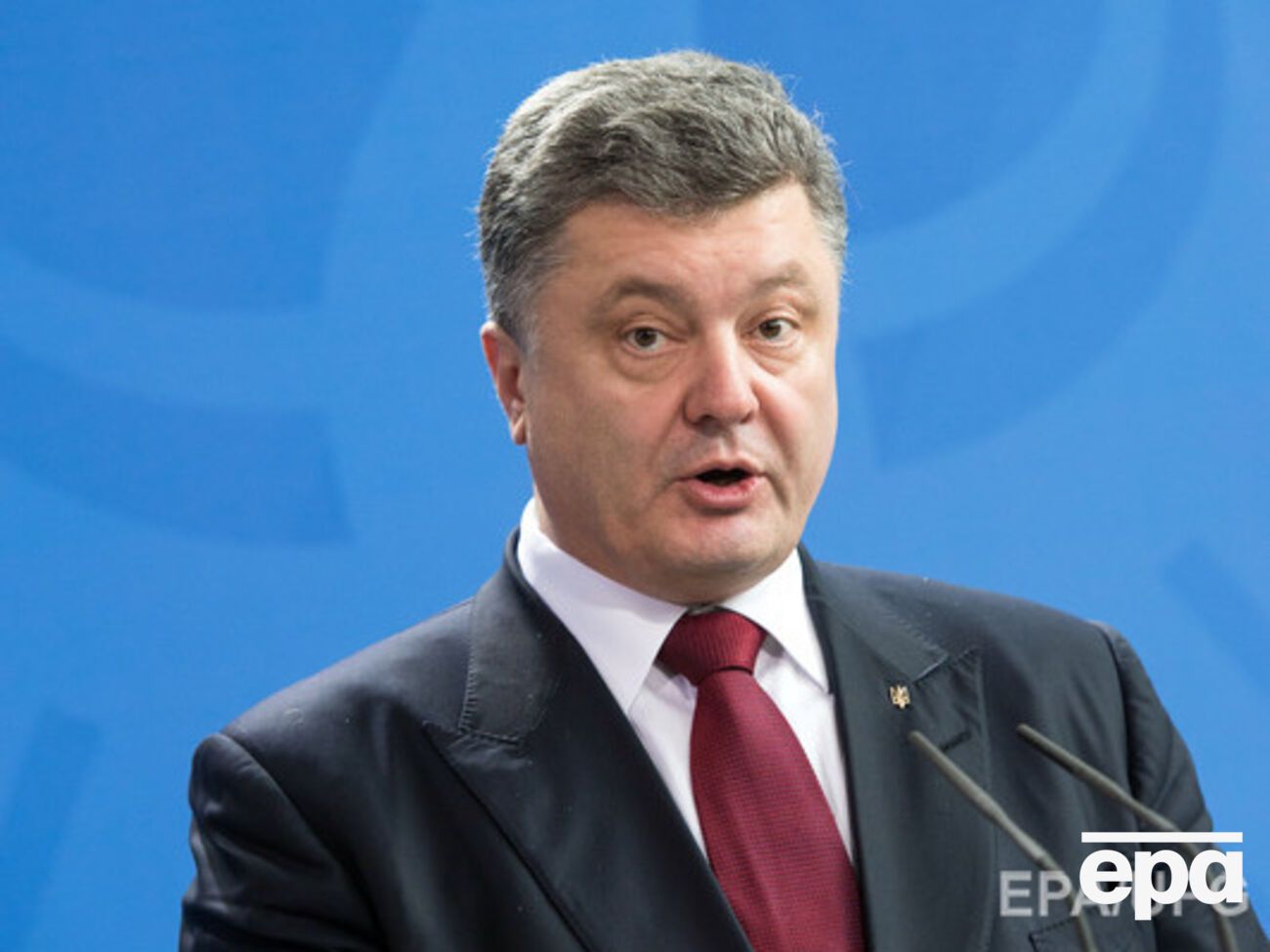 Порошенко заявил, что с незарегистрированным оружием задержаны около 40 человек