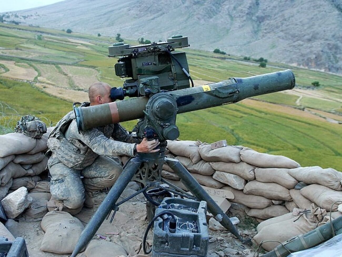 Противотанковая управляемая ракета