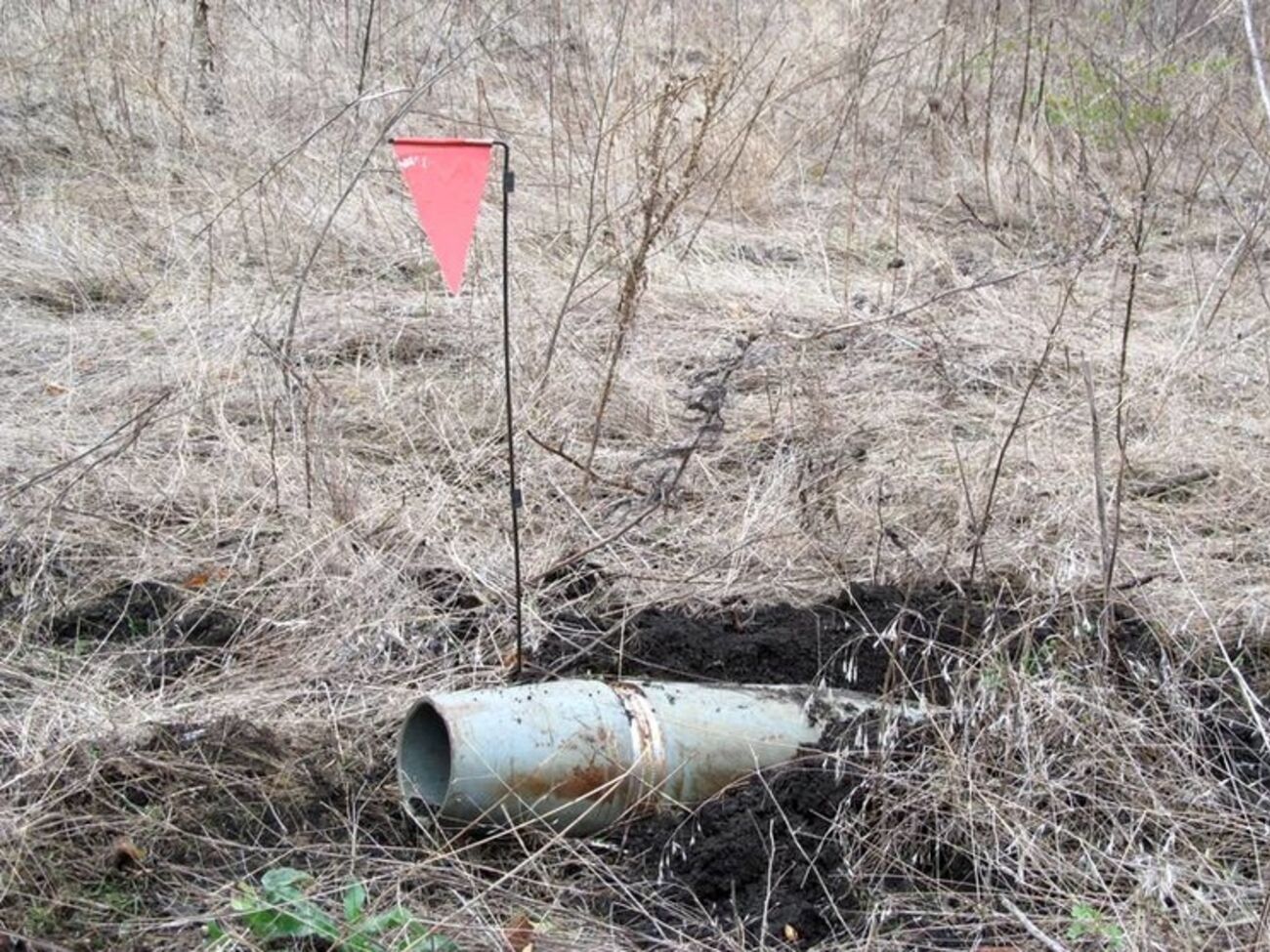 Военные с помощью специальных средств проверили более 150 км автодорог