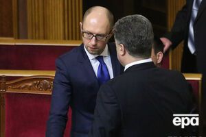 Порошенко и Яценюк должны были начать проведение реформ еще в прошлом году, заявил Хербст