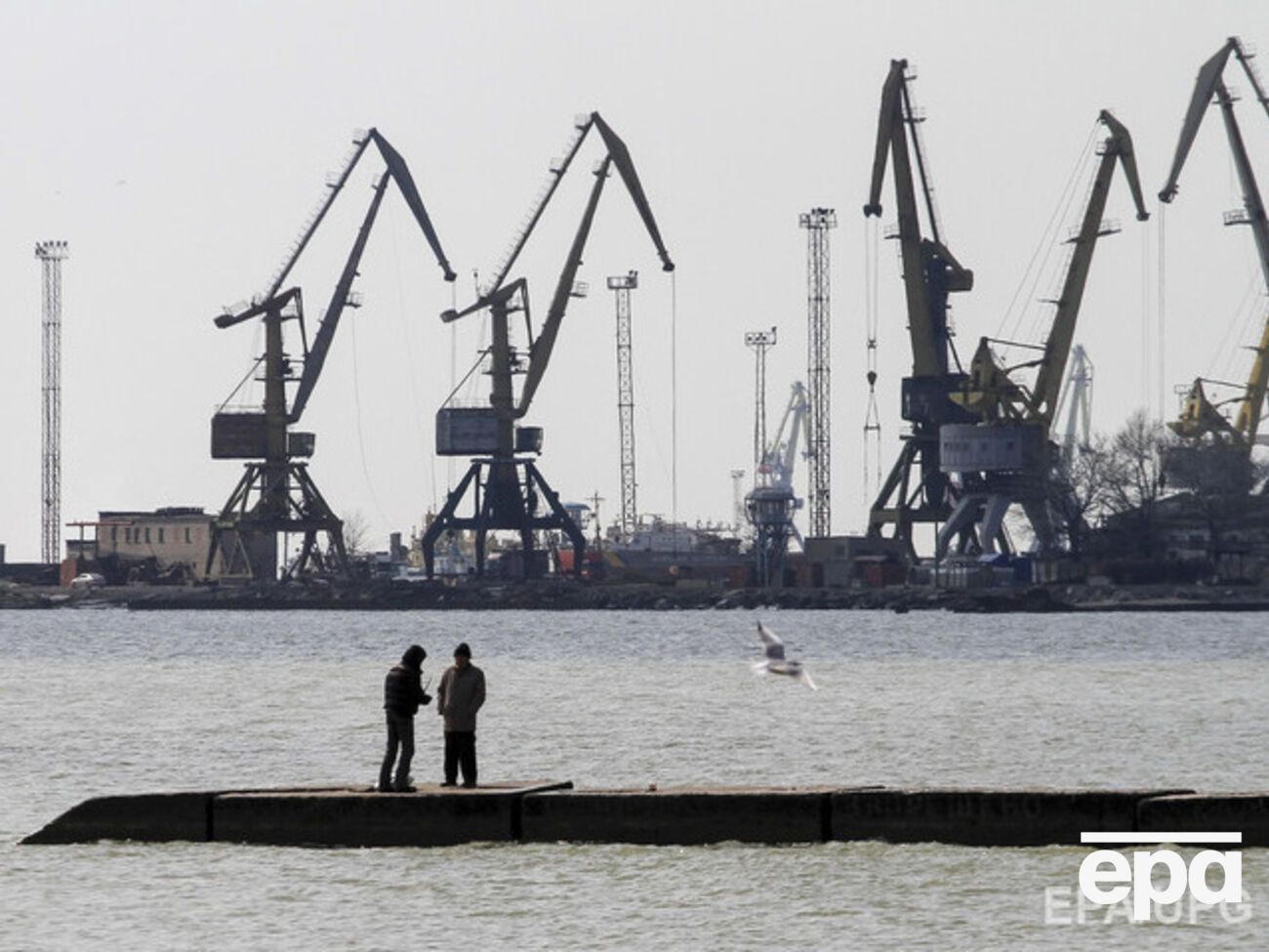 В Мариуполе вчера вечером слышали канонаду